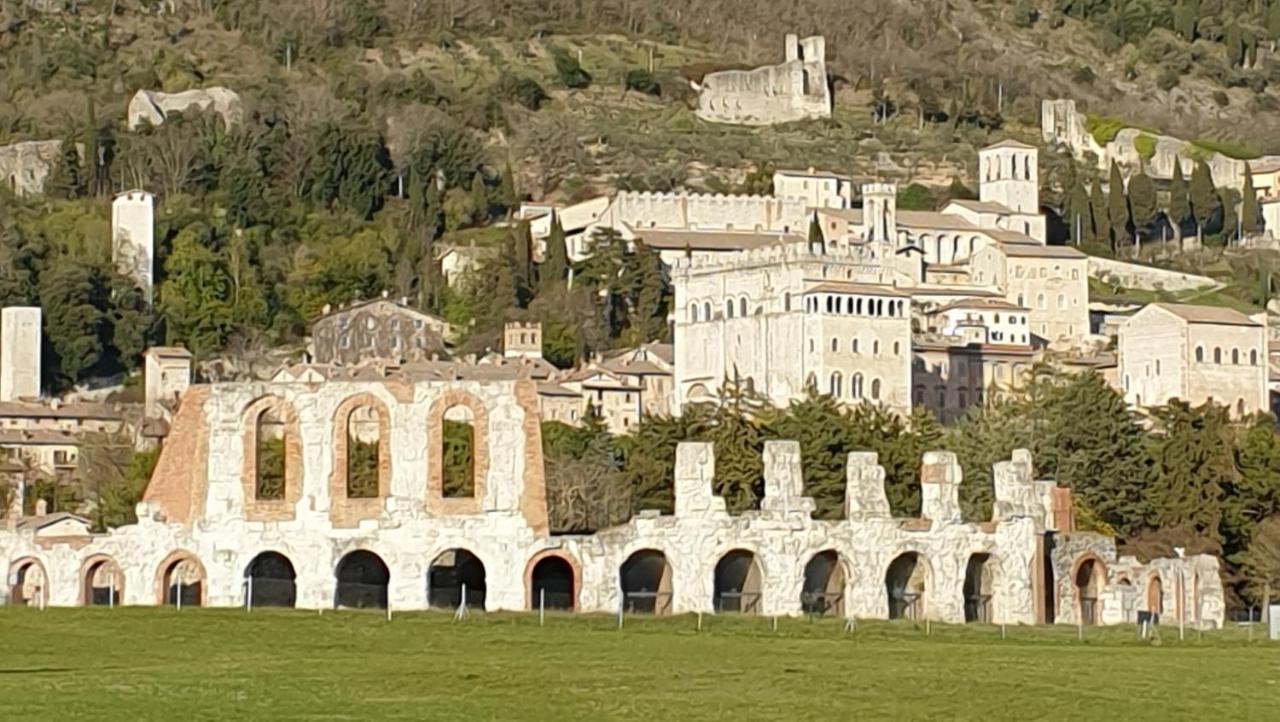 A Casa Di Cristina Apartamento Gubbio Exterior foto